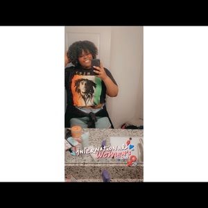 Meet your Posher, Kara